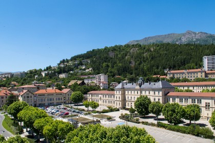 Gap, Place de Verdun et Lycée Dominique Villars