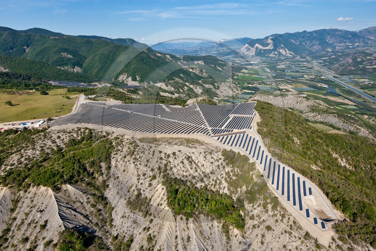 La plus grande centrale solaire photovoltaïque de France