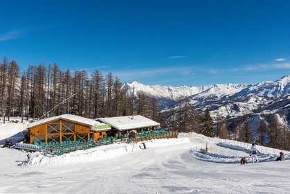 Uvernet-Fours, station de ski de Praloup, restaurant d'altitude Clos du Serre