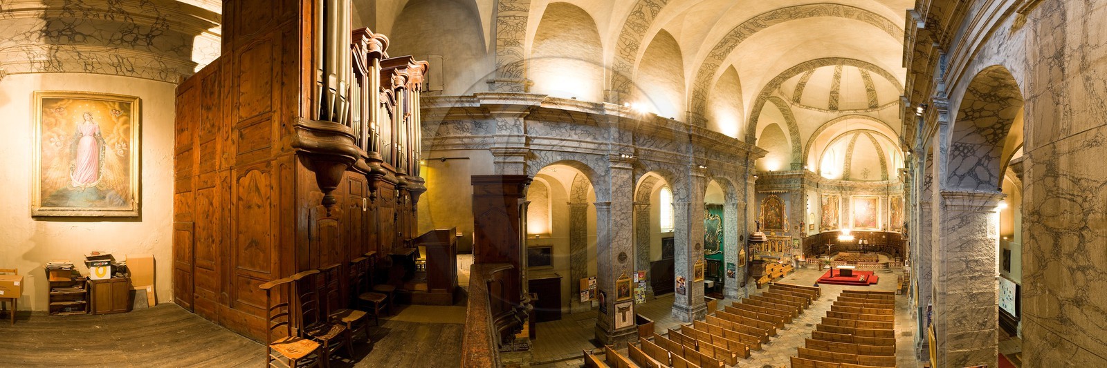Briançon, cité Vauban,  Église paroissiale Notre-Dame-et-Saint-Nicolas (ancienne collégiale Notre-Dame)