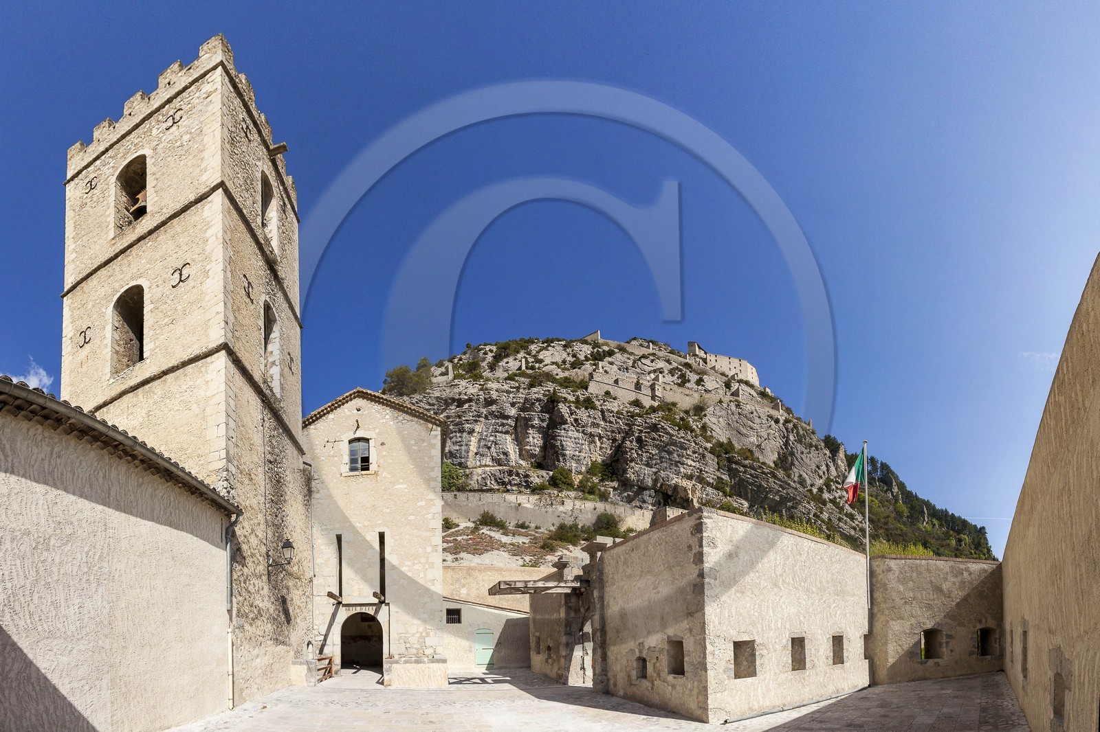 cathédrale Notre-Dame-de-l'Assomption d'Entrevaux