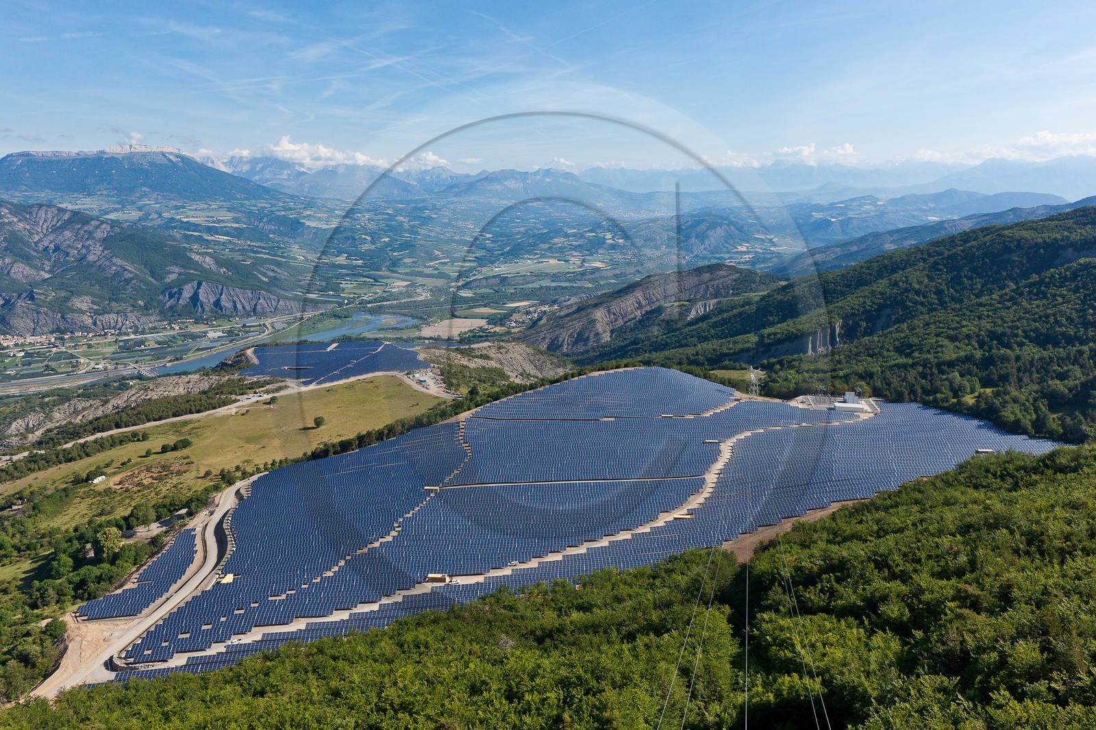 La plus grande centrale solaire photovoltaïque de France