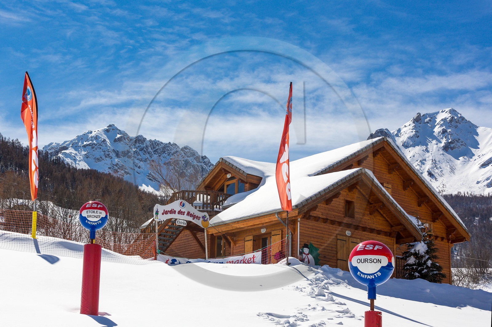 La station de ski Sauze Super-Sauze est une station village située entre 1400 et 2400 m