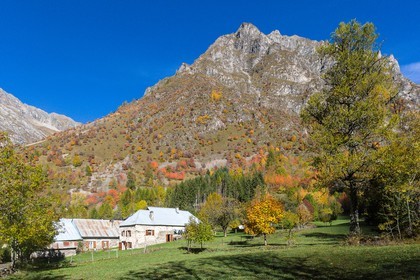 Vallée du Béranger village de Valjouffrey, hameau de Valsenestre