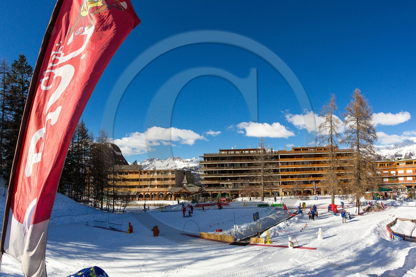 Uvernet-Fours, station de ski de Praloup, garderie
