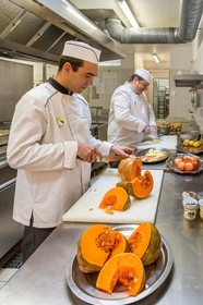 Briançon, restauration scolaire, cuisine municipale du Centre Lepoire