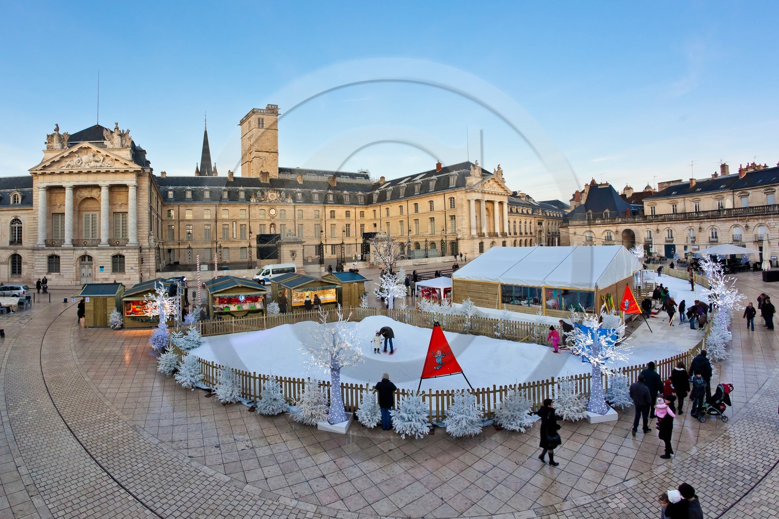 Une véritable station de sports d’hiver éphémère, un Noël extraordinaire à Dijon