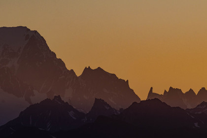 Le Mont-Blanc et la chaine du Mont-Blanc