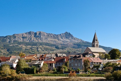 Pays de Serre-Ponçon, village de Chorges