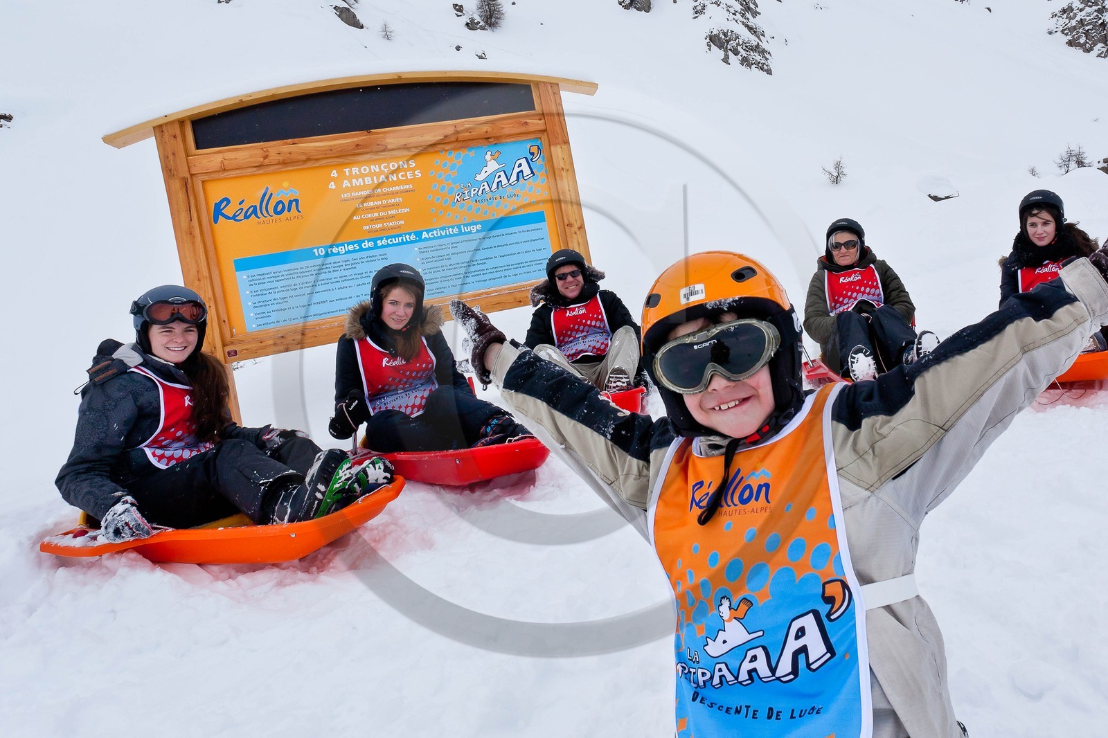 Pays de Serre-Ponçon, Réallon et La Ripaaa, piste de luge 100% naturelle