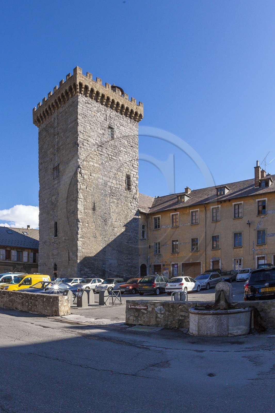 ville d'Embrun, La tour Brune