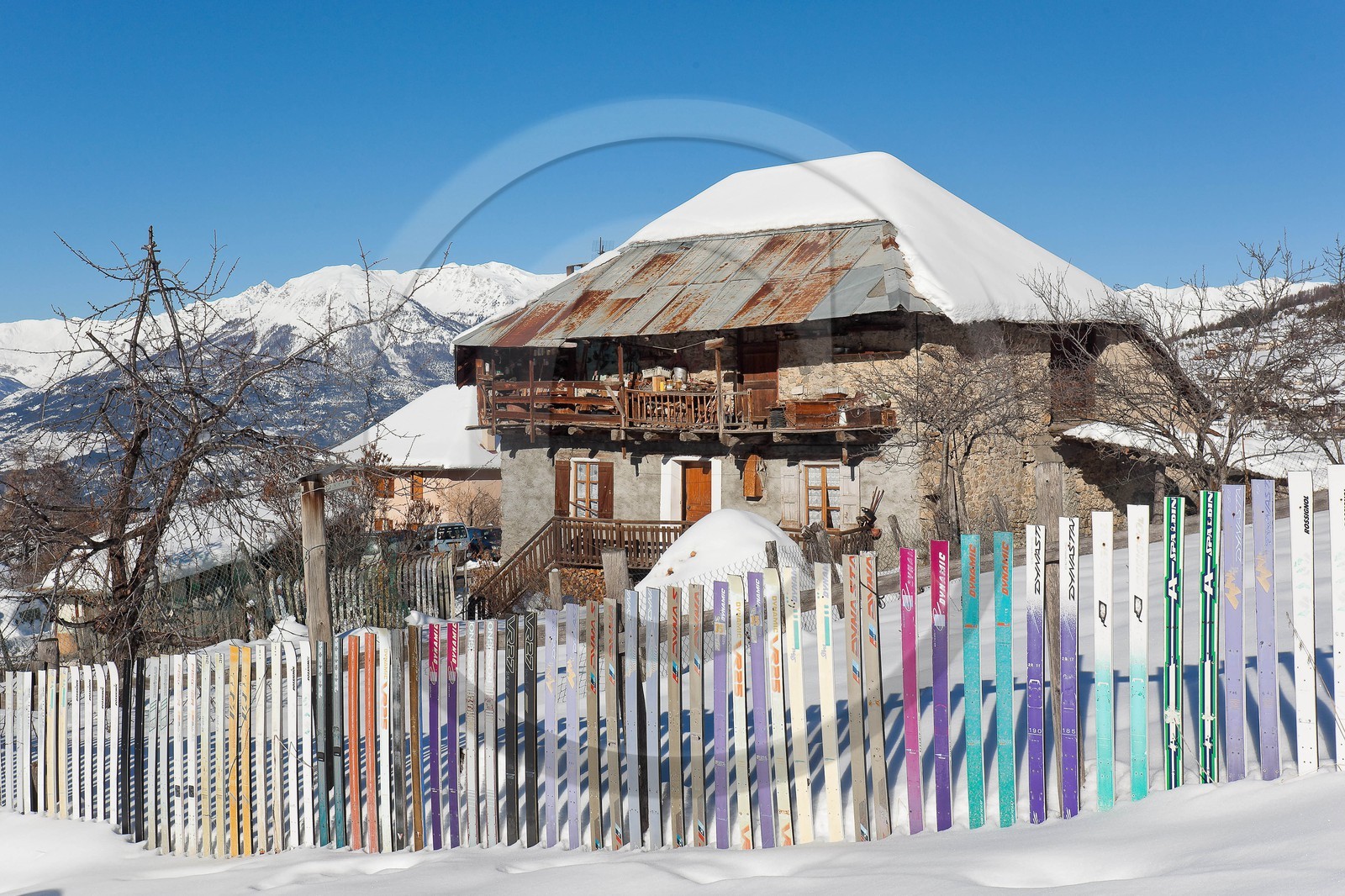 Les Orres, Le Mélezet, église Notre-Dame de la Présentation,
