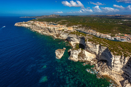 Bonifacio, falaises de calcaire