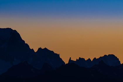 Le Mont-Blanc et la chaine du Mont-Blanc