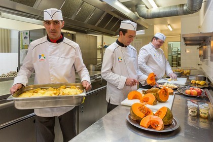 Briançon, restauration scolaire, cuisine municipale du Centre Lepoire