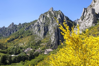 vallée du Buëch, village de Sigottier