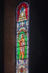 cathédrale Notre-Dame-de-l'Assomption d'Entrevaux , vitraux