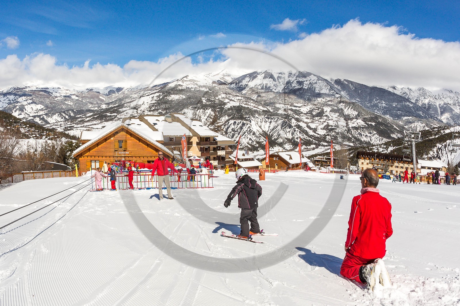 La station de ski Sauze Super-Sauze est une station village, le jardin des neiges