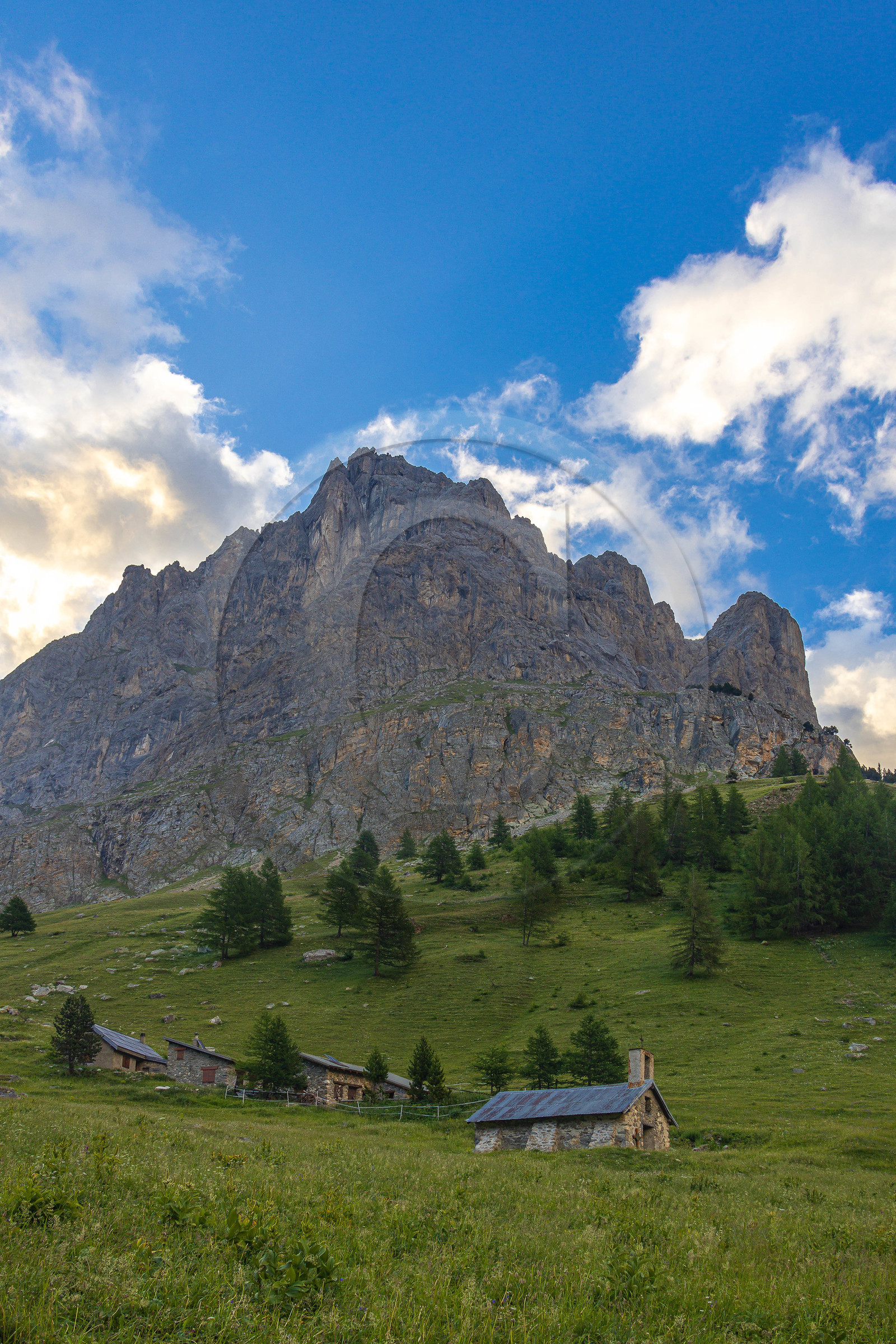 L'Alpe du Lauzet et L'Aiguillette du Lauzet