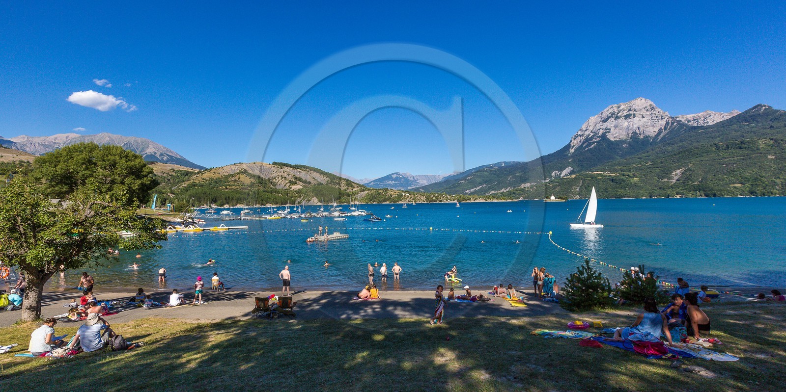 Prunières, plage de la baie Saint-Michel