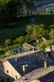 Saint-Paul-sur-Ubaye, hameau Maurin, Maljasset, toiture en lauze