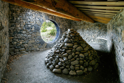 Refuge d'Art  Les Bains Thermaux d'Andy Goldsworthy