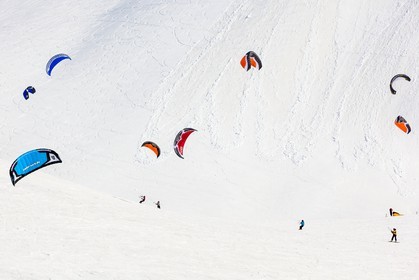 Snowkite