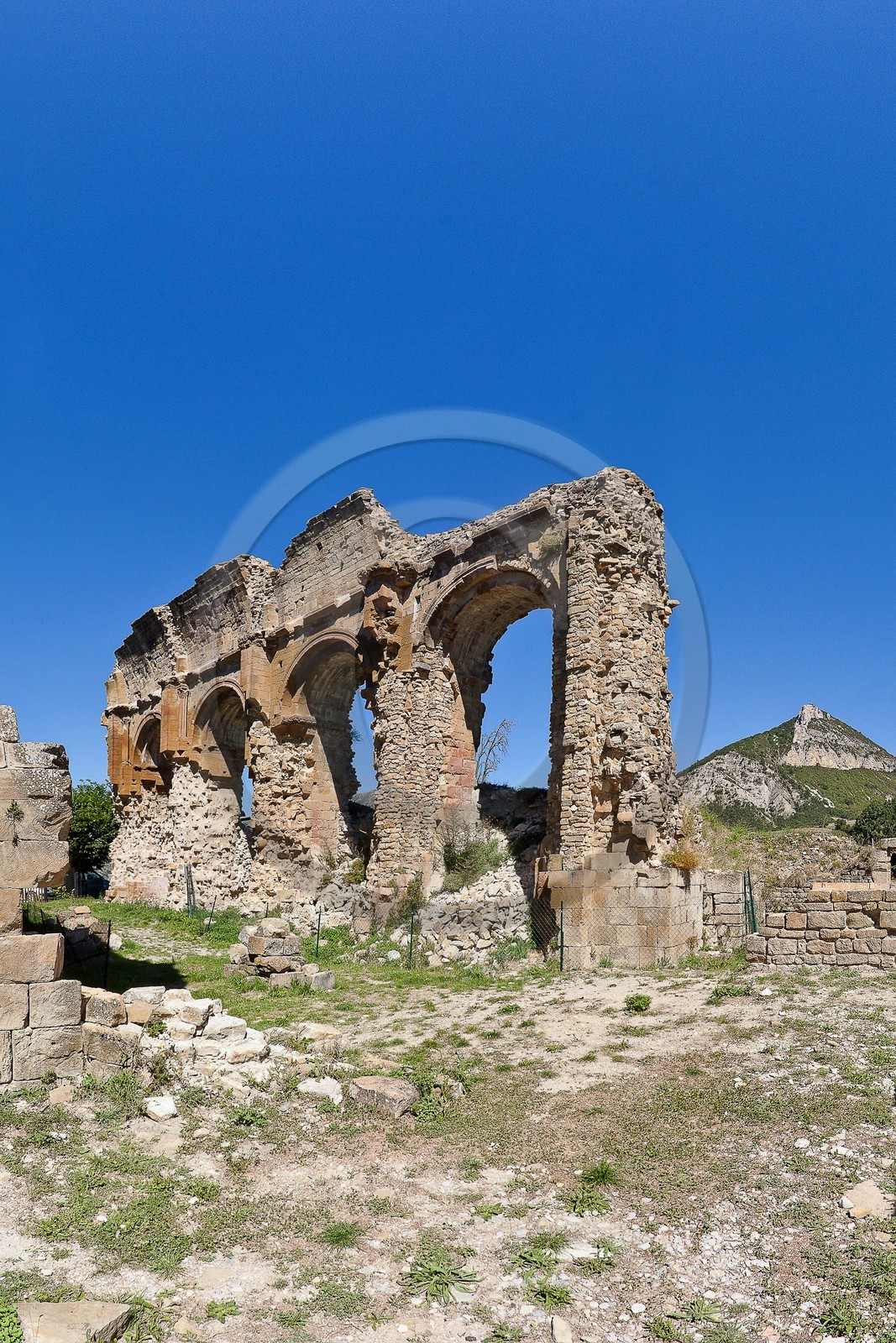Saint-André de Rosans, Prieuré fondé par l'ordre de Cluny au Xème siècle
