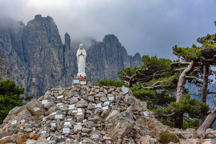 Les Aiguilles de Bavella (forchi di Bavedda ), Notre dame des neiges