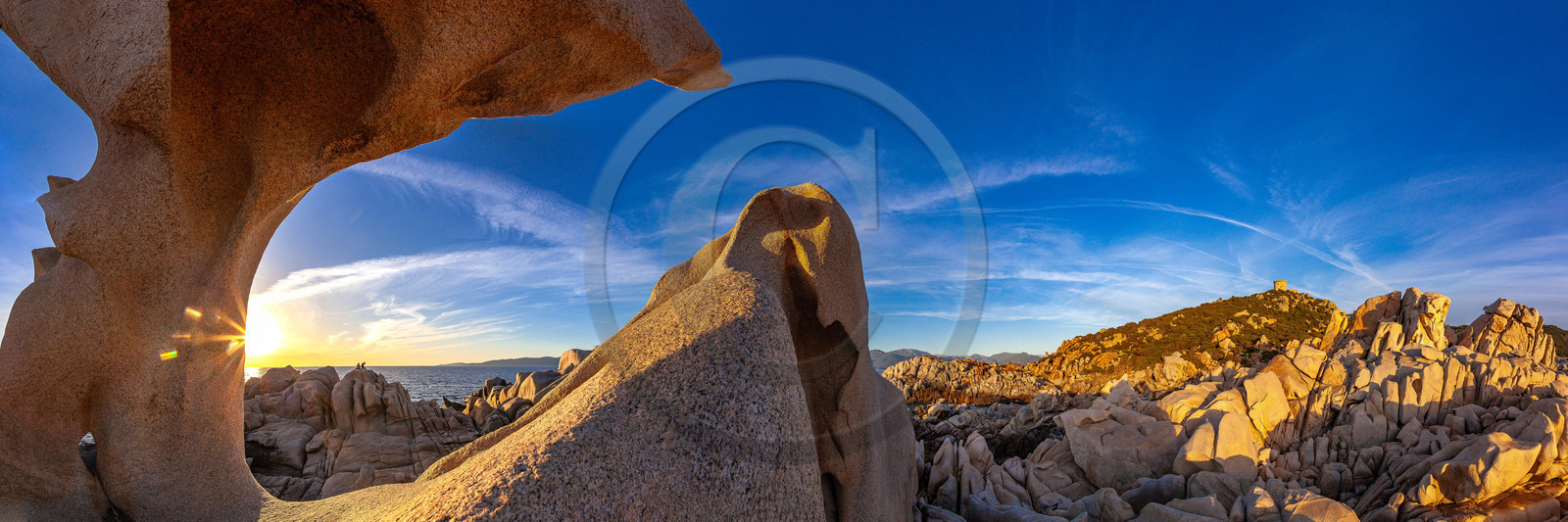 Tour génoise de Campomoro et taffoni