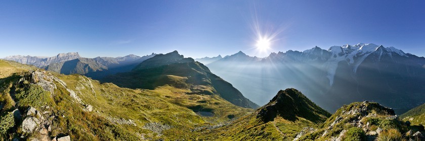 Réserve naturelle de Carlaveyron, Massif du Mont-Blanc, col de Bellachat depuis l'Aiguillette du Brévent