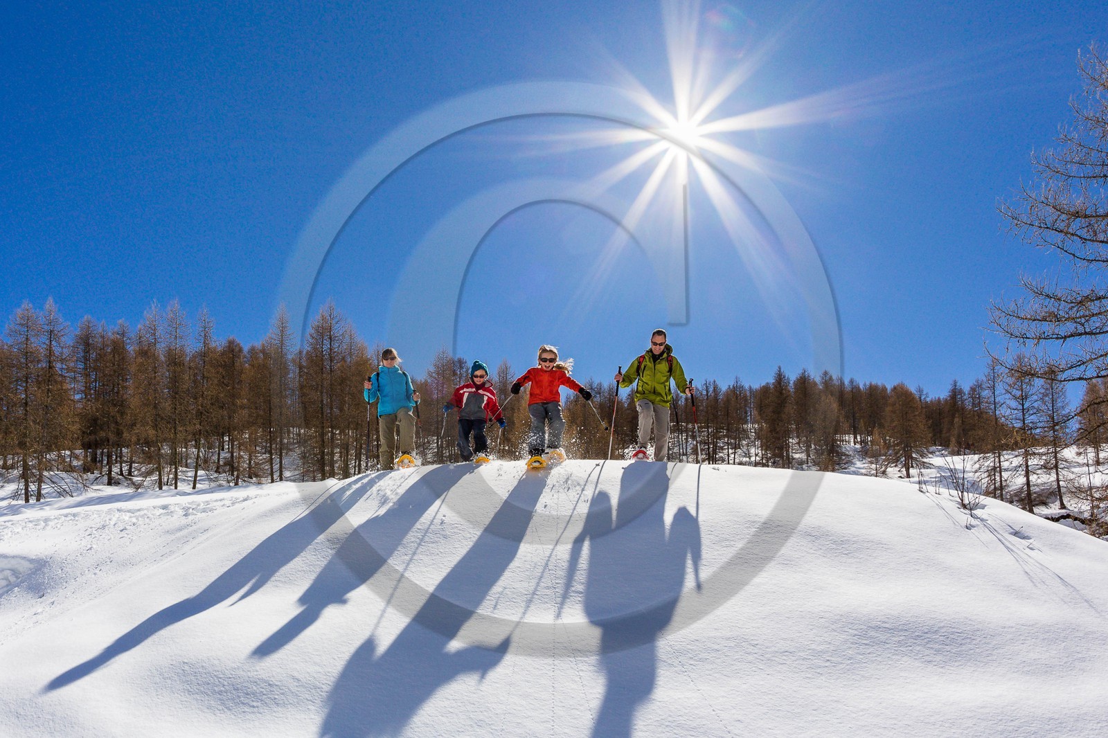 Crévoux, randonnée famille en raquettes à neige