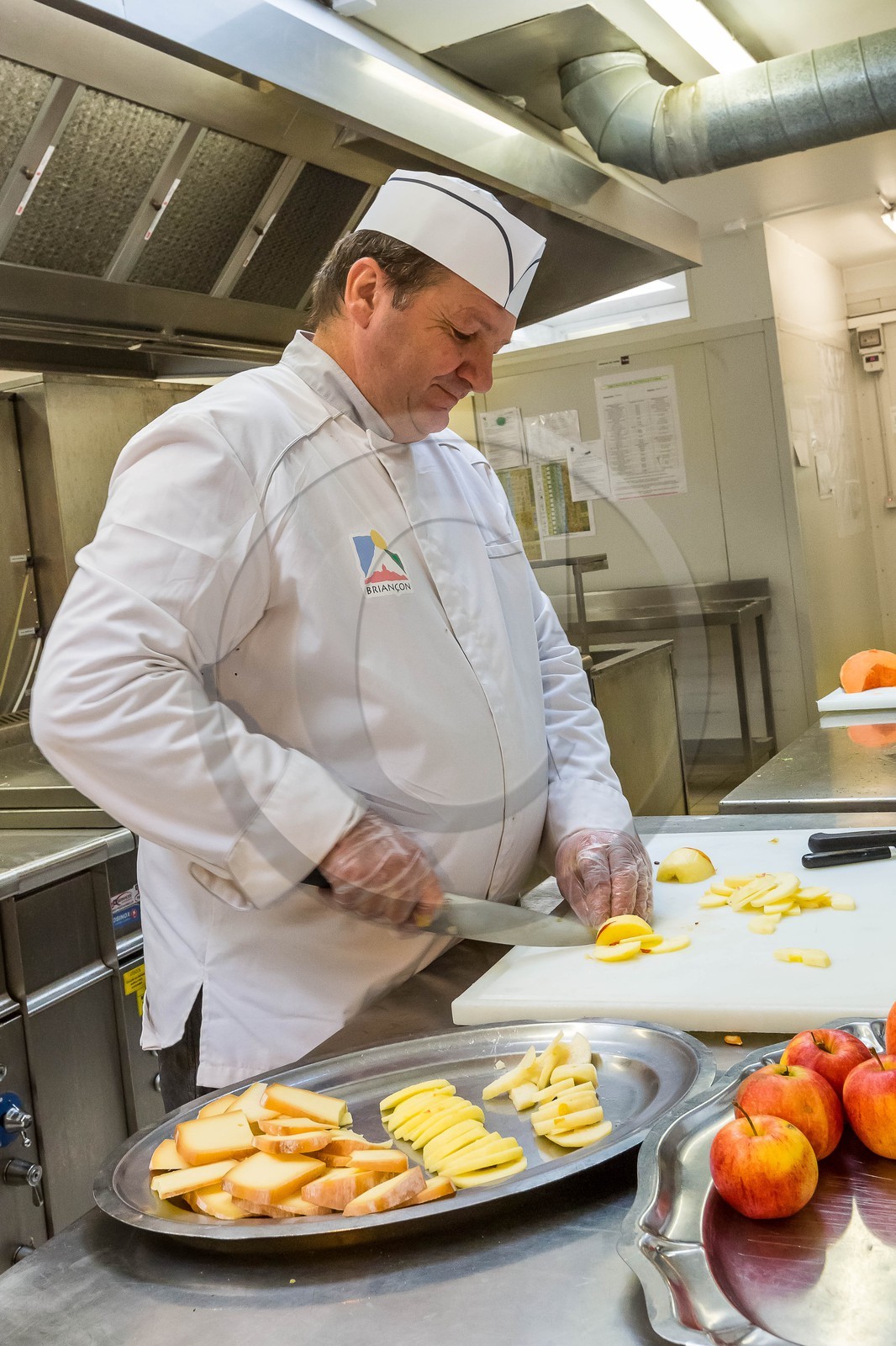 Briançon, restauration scolaire, cuisine municipale du Centre Lepoire