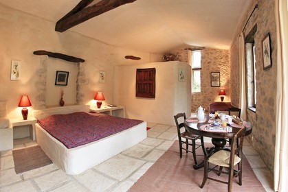 Saint-André de Rosans, Chambres et tables d'hôtes La Condamine