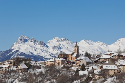 Les Orres Village, Eglise du XV°siècle Sainte-Marie-Madeleine