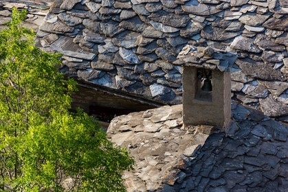 Saint-Paul-sur-Ubaye, hameau Maurin, Maljasset, toiture en lauze