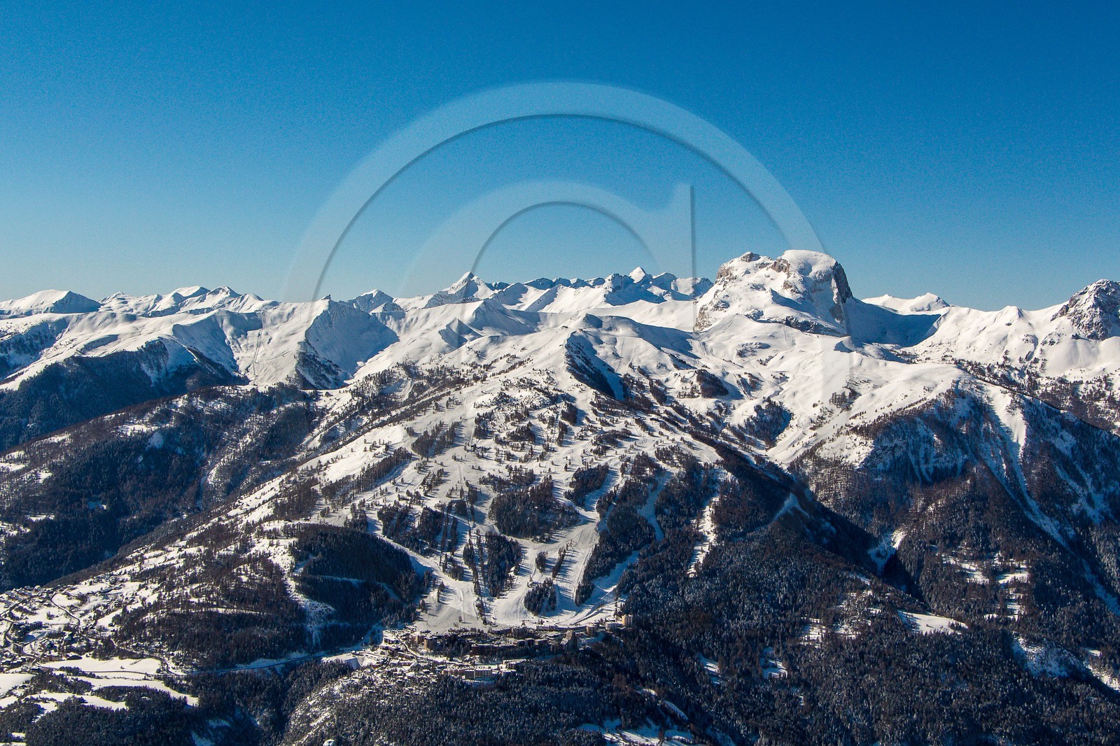 Uvernet-Fours, station de ski de Praloup
