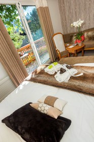 Hôtel restaurant spa Les Bartavelles