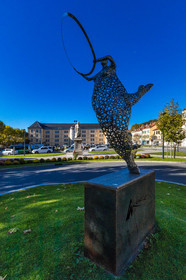 Gap, Sculpture Saturne rêve et danse