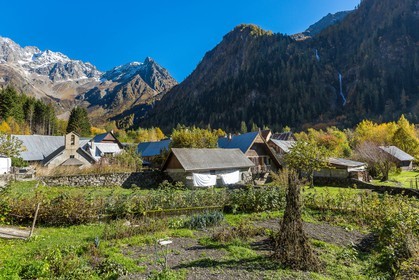 Vallée du Béranger village de Valjouffrey, hameau de Valsenestre