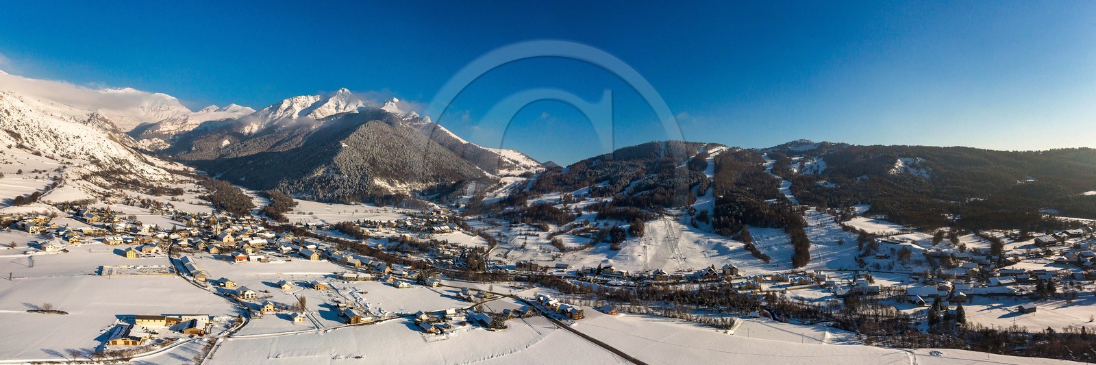 Vallée du Champsaur, station village d'Ancelle