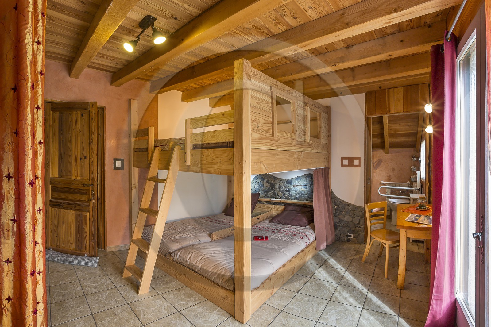 Chalet Au Fil de l'Onde - Gîte d'étape et chambres d'hôtes
