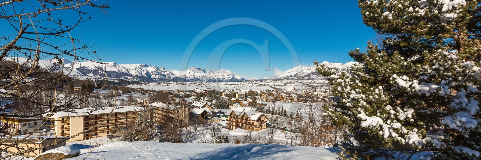 Vallée du Champsaur, station village d'Ancelle