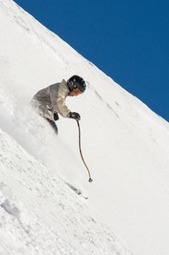 Ski enfant poudreuse