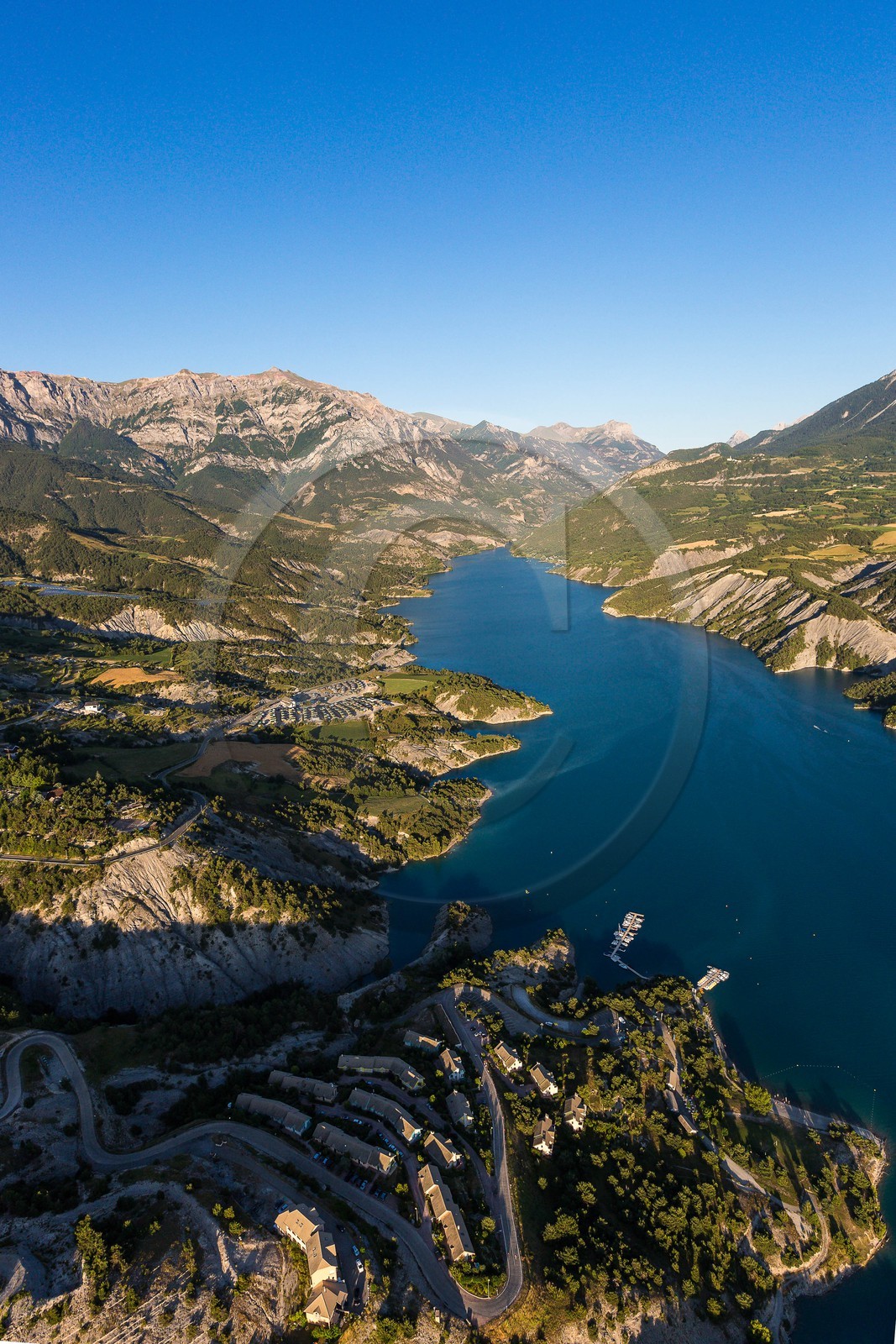 Le Sauze-du-Lac, Port de plaisance à Port Saint-Pierre