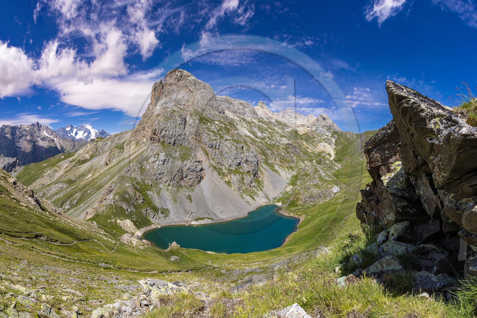 Grand Lac de Monêtier-les-Bains et les Arêtes de la Bruyère