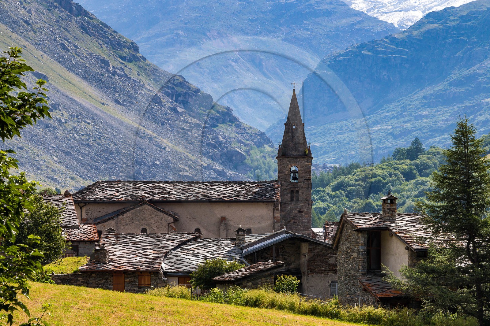 Bonneval-sur-Arc, Église Notre-Dame-de-l'Assomption