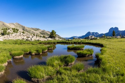 Vallon du Laverq, lac et tourbière Les Eaux-Tortes