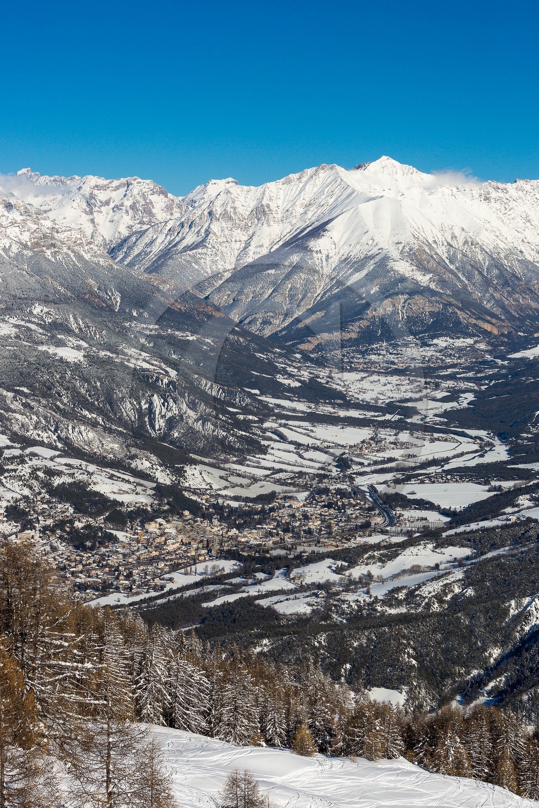 Uvernet-Fours, station de ski de Praloup