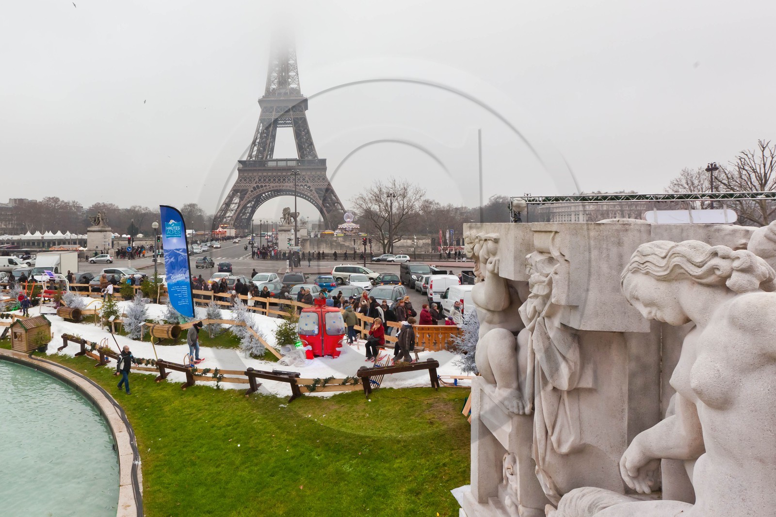 Paris, 2011, le village de Noël du Trocadéro et son univers de neige et glace